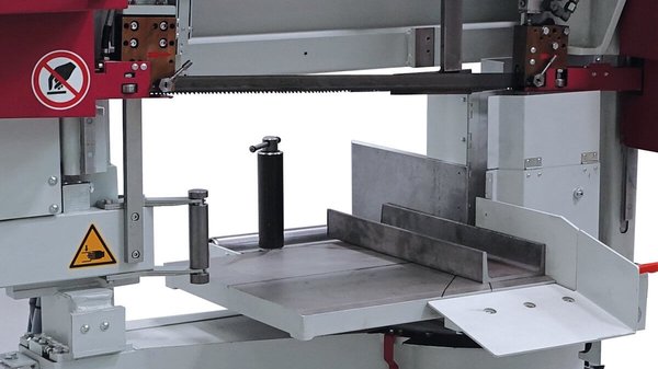 csm_HBE320-523G_Materialtisch_b834b15fbd csm_HBE320-523G_Materialtisch_b834b15fbd