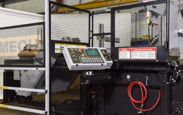 v2126apc-uh25-4010-700x441 v2126apc-uh25-4010-700x441